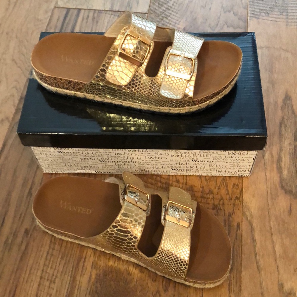 Wanted sandals!